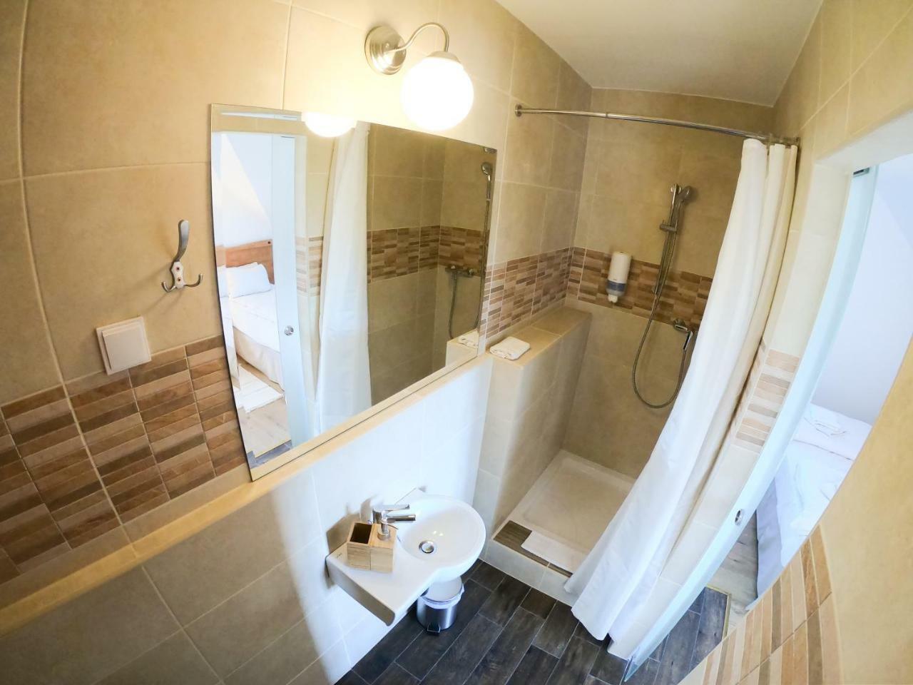Отель Buzas Pince Vendeghaz Ecsed Экстерьер фото